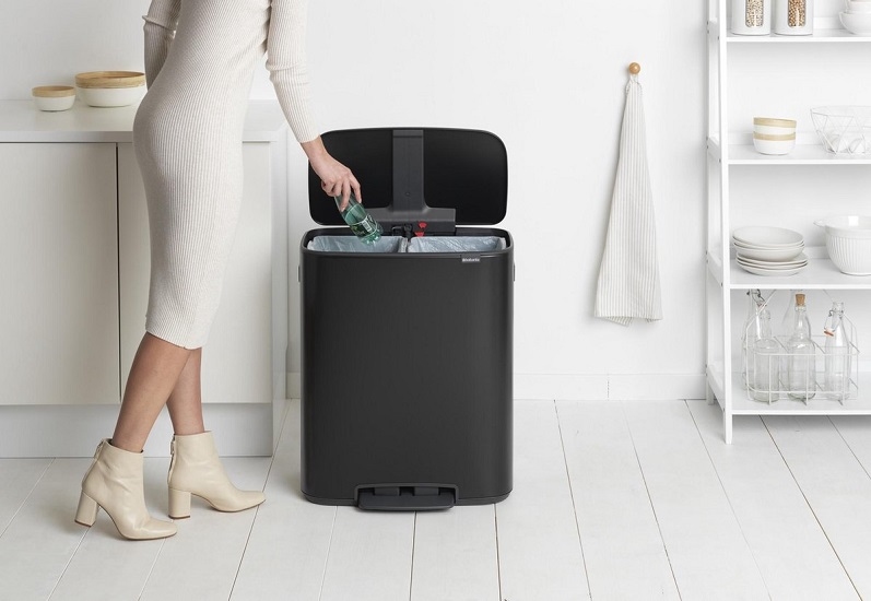 Poubelle à pédale 2 x 30L noir mat - Brabantia