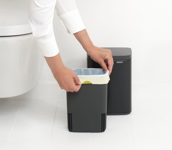 Vuilbakje 4L mat zwart - Brabantia